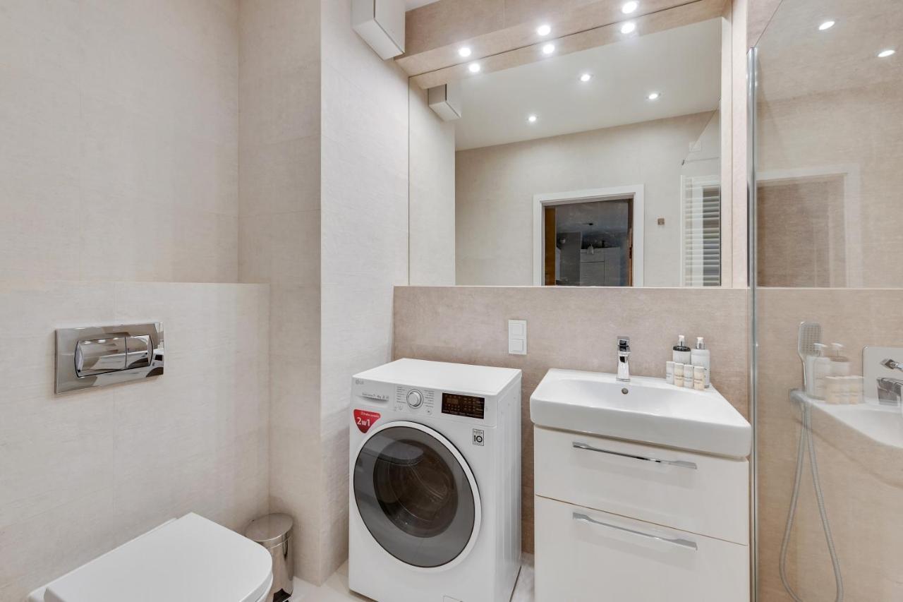 גדנסק City Center Nowa Grobla Apartments & Parking By Downtown Apartments מראה חיצוני תמונה
